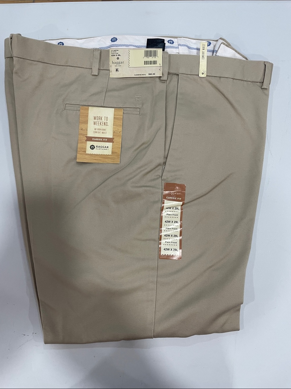 New men’s Haggar work to weekend classic fit no iron khaki 42x29 tan